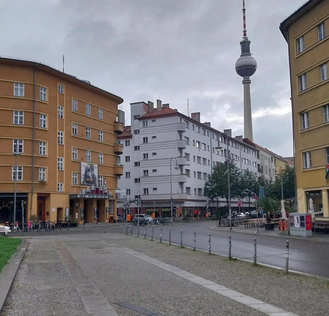 Alexa Spacious Design Apart Up To 10 Persons - Parking - Superfast Wifi Berlino Appartamento